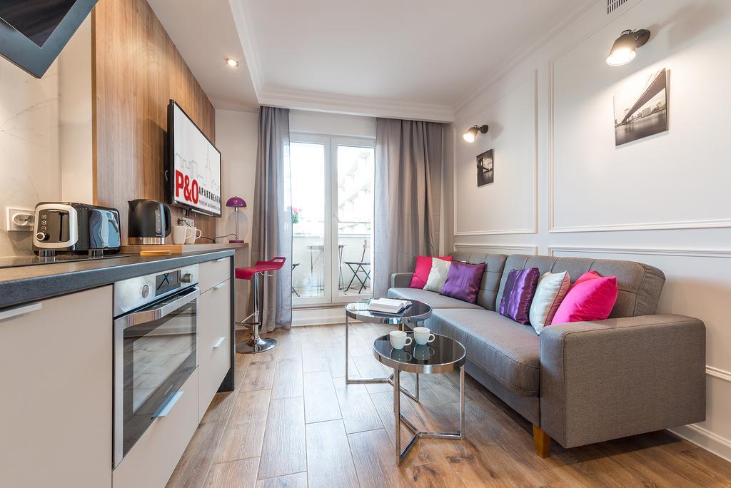 Poznanska P&O Apartments Варшава Екстериор снимка